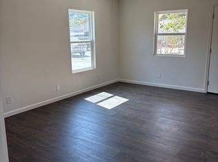 404 Ojai Rd APT B, Santa Paula, CA 93060