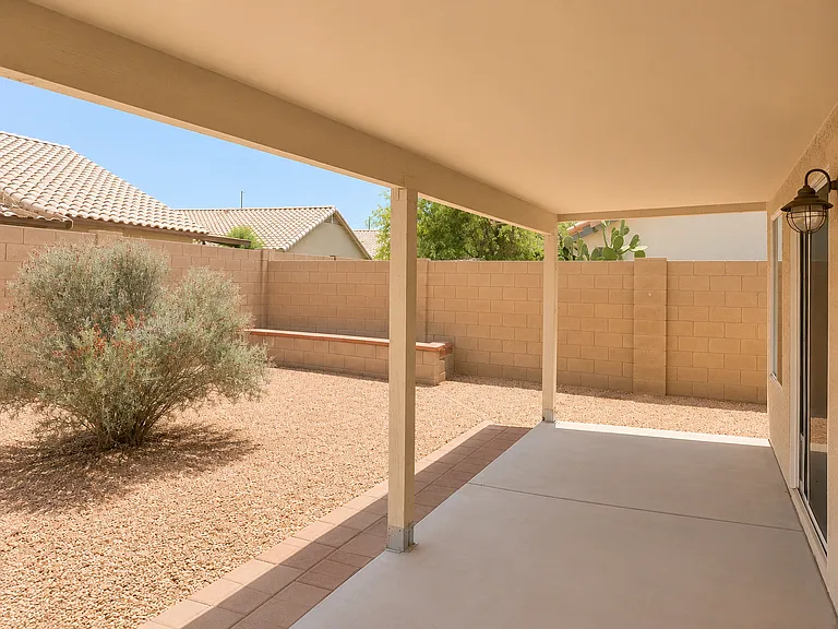 832 W Silver Creek Rd — Photo 17