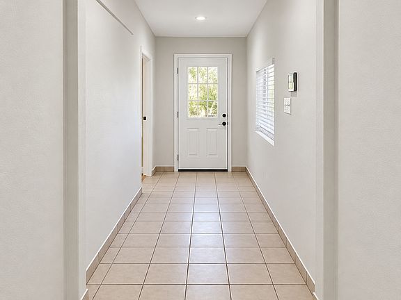 3rd image of 11016 Kendall Rd