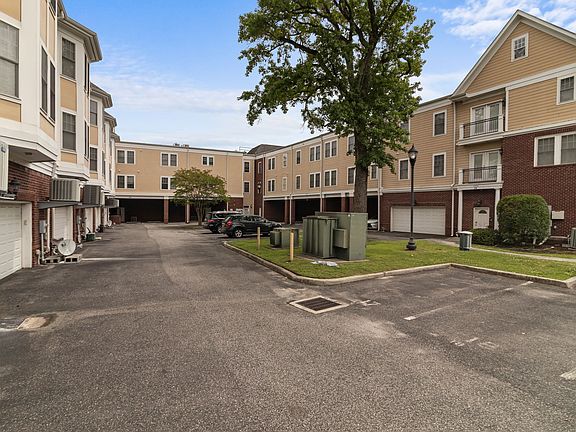 3rd image of 2932 E Virginia Beach Blvd Unit C2
