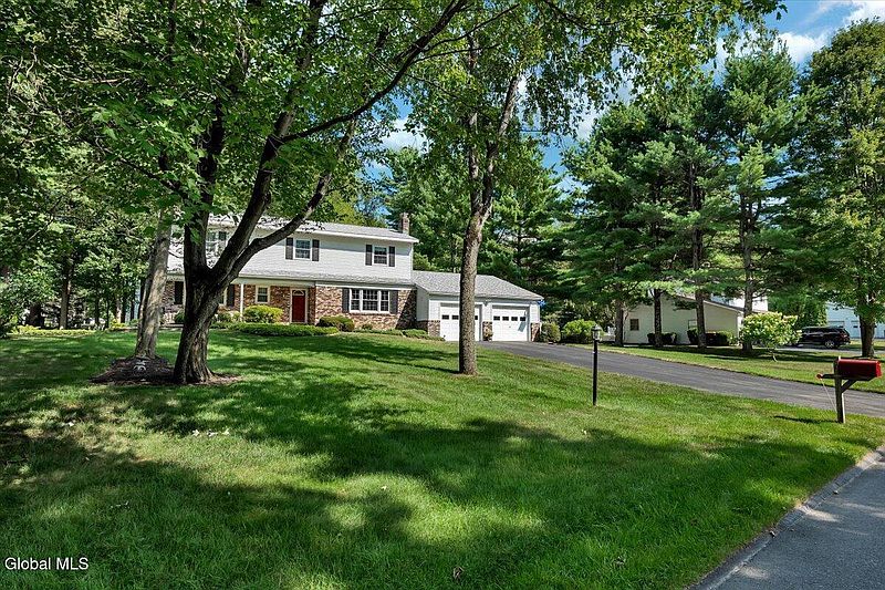 5th image of 96 Appletree Lane