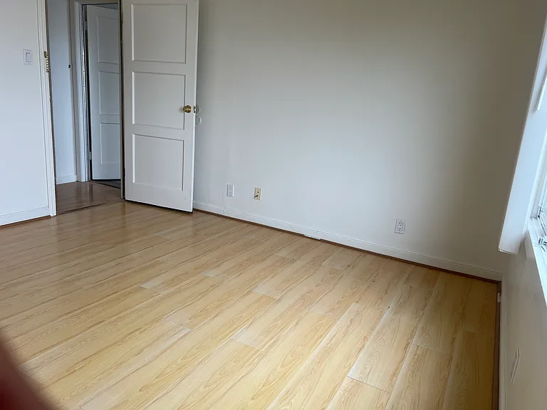 271 Ralston St — Photo 16
