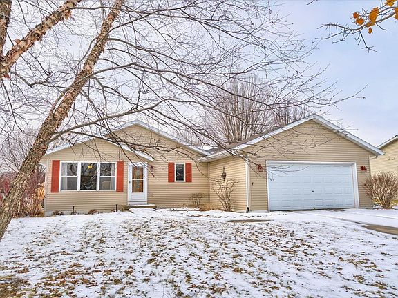 2nd image of 73 Debbie Dr