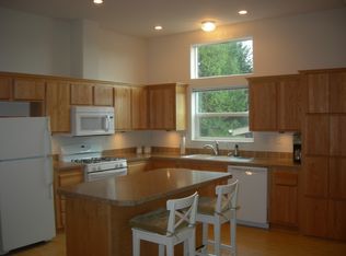780 SE Winchell Dr, Depoe Bay, OR
