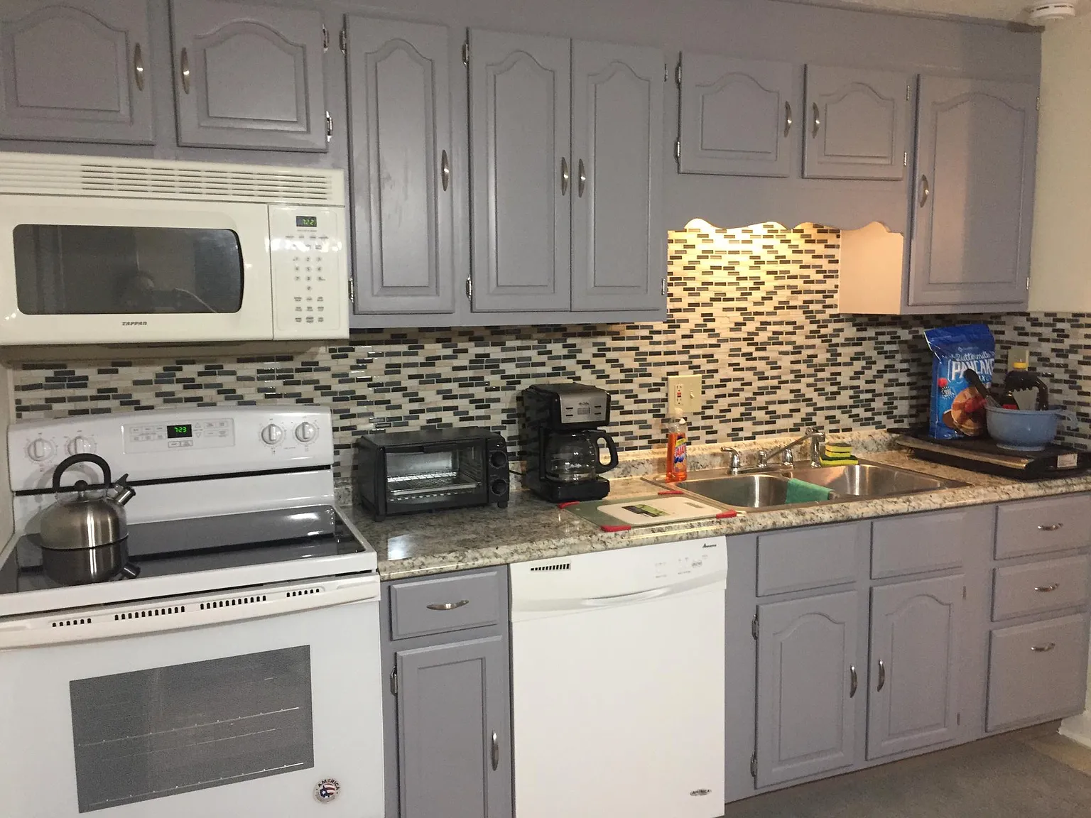 10801 Dorton Drive — Photo 2
