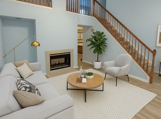 30 Lancaster Cir, Gurnee, IL 60031