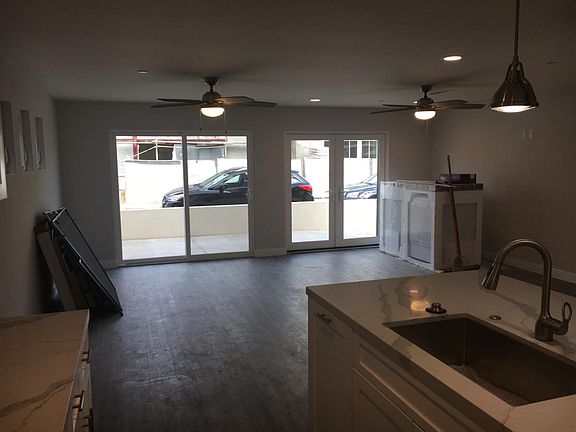 3rd image of 120 41st St #B