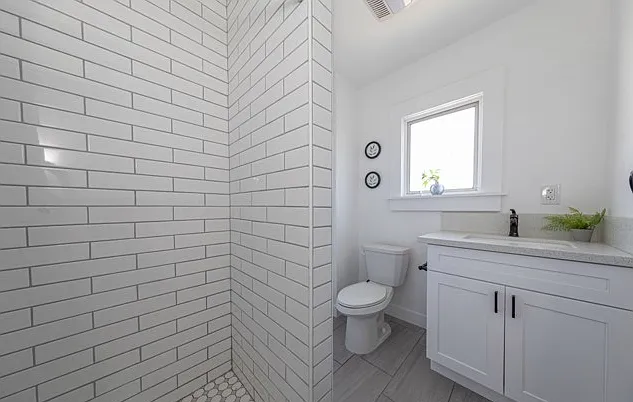 70 S Altadena Dr — Photo 15