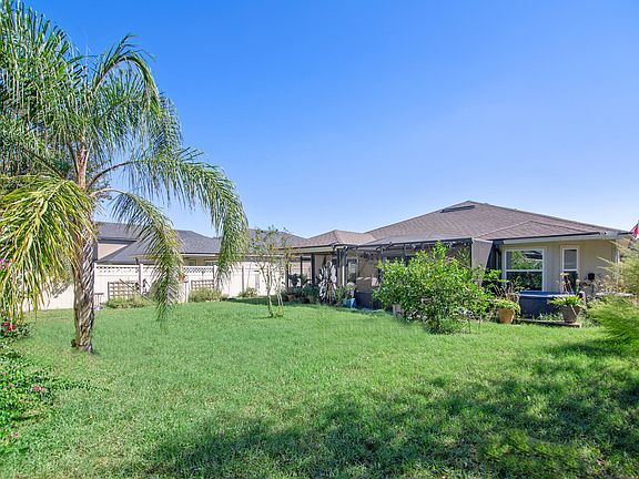 5th image of 820 Wards Creek Ln