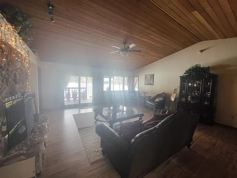 1261 N Edgewood St — Photo 37