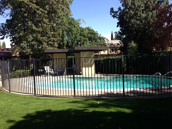 4th image of 6065 N College Ave APT 106