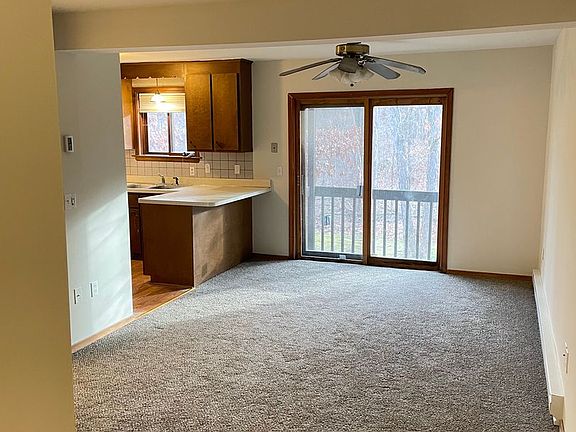 4th image of 492 East St APT 25