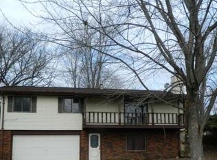 194 Woodland Dr, Edwardsville, IL 62025