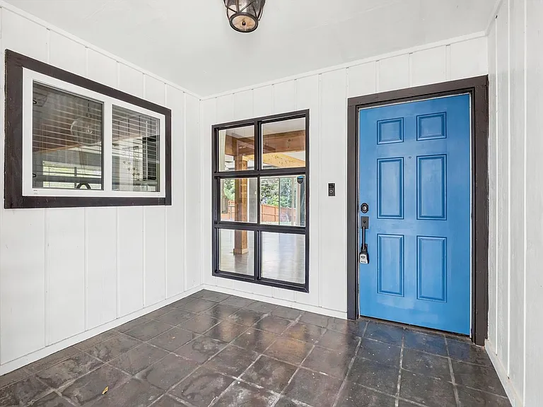 3331 Nantucket Dr — Photo 3