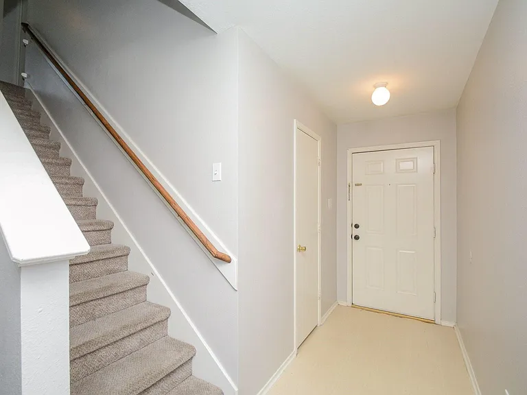 6835 Lower Arrow Dr — Photo 6