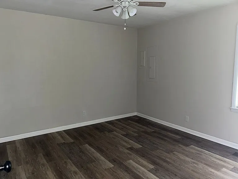 1380 Cummins Ferry Rd — Photo 14