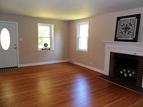 5th image of 624 W Cobbs Creek Pkwy