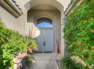 2 Crown Ct, Rancho Mirage, CA 92270