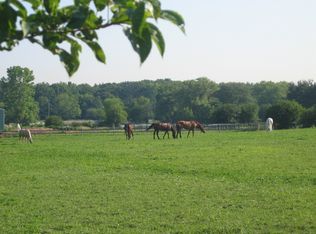 23W731 Hobson Rd, Naperville, IL 60540