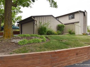 1102 Florimond Dr, Elgin, IL 60123