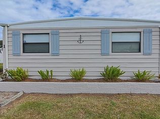 1 Parrot Pl, North Fort Myers, FL 33917