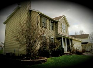 807 Denshire Dr NW, Canal Fulton, OH 44614