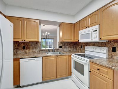 6585 Kensington Lane #408, Delray Beach, FL, 33446