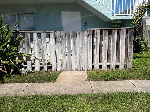 420 Tyler Ave APT 5-3, Cape Canaveral, FL 32920