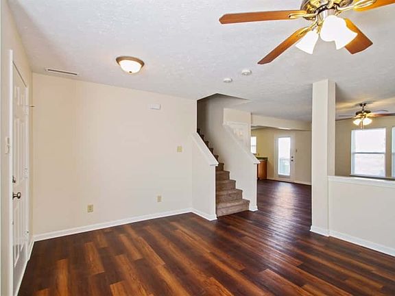 4th image of 3424 Pikes Peak Dr