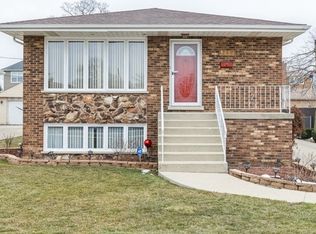 4621 Madison Ave, Brookfield, IL 60513