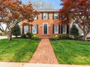 21 Oak Crest Ct, Greenville, SC 29605