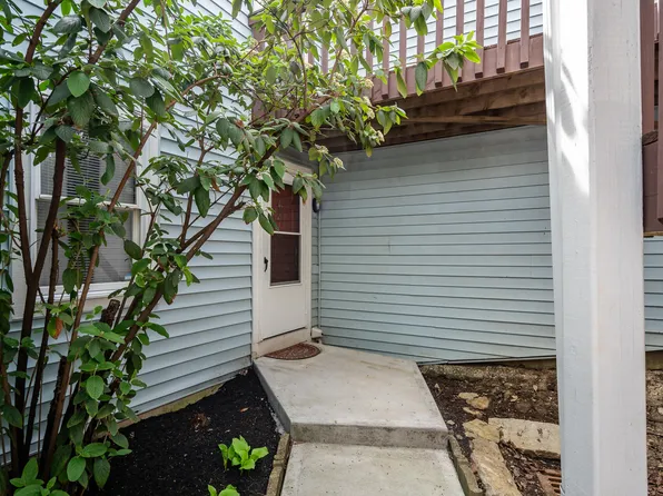 210 Bellpointe Cmns, Bellevue, KY 41073