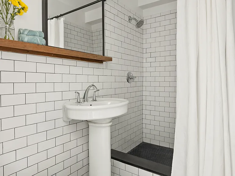 135 Ocean Pkwy #1M — Photo 10