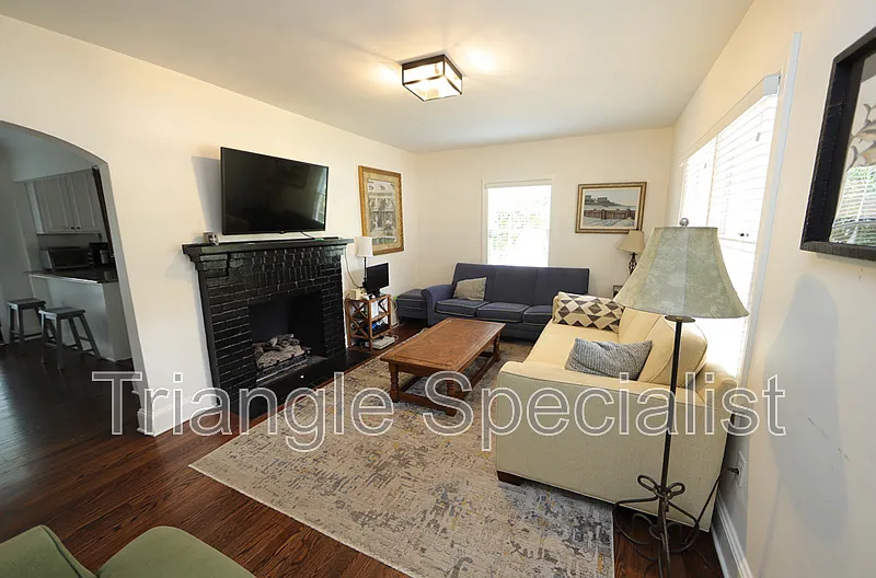 3 bed, 2.0 bath, 1250 sqft, $2,950 — Photo 4
