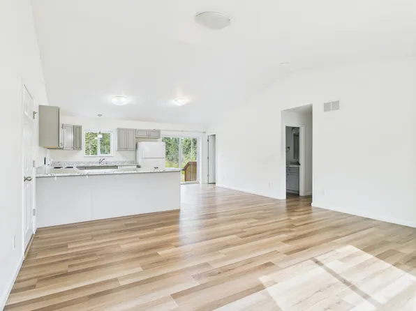 1771 Dallas Dr, North Pole, AK 99705