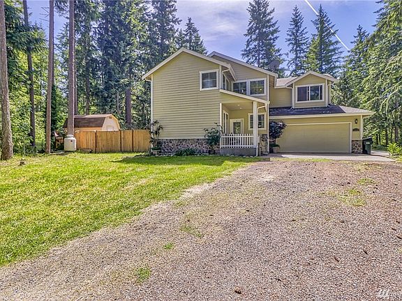 3rd image of 18348 Parkcrest Ct SE
