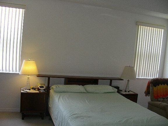 4th image of 33 Whippoorwill Dr