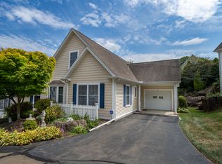 131 Allison Way UNIT 131, East Haven, CT 06512