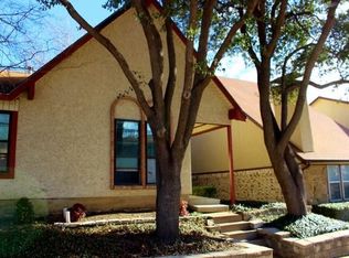 2051 Clubview Dr, Carrollton, TX 75006