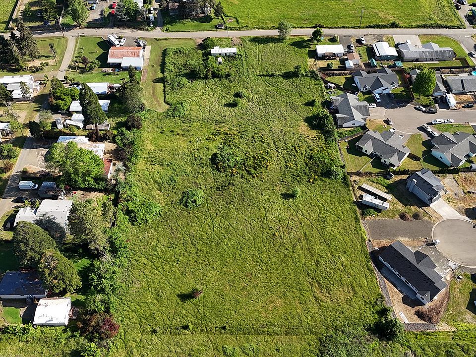 2nd image of 2548 Landers Ave