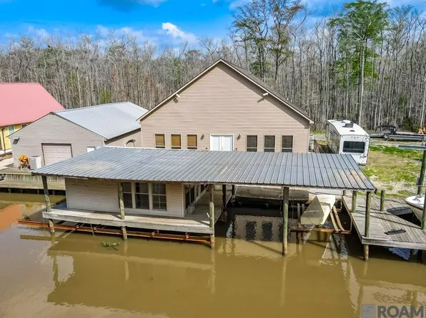 23396 Chene Blanc Ln, Maurepas, LA 70449