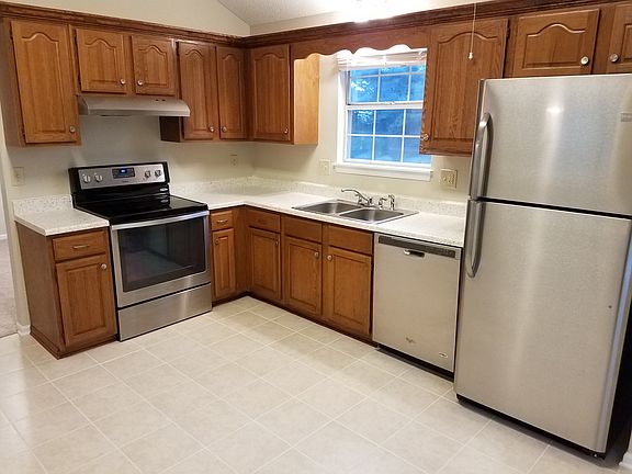 3rd image of 8007 W 149th Ter
