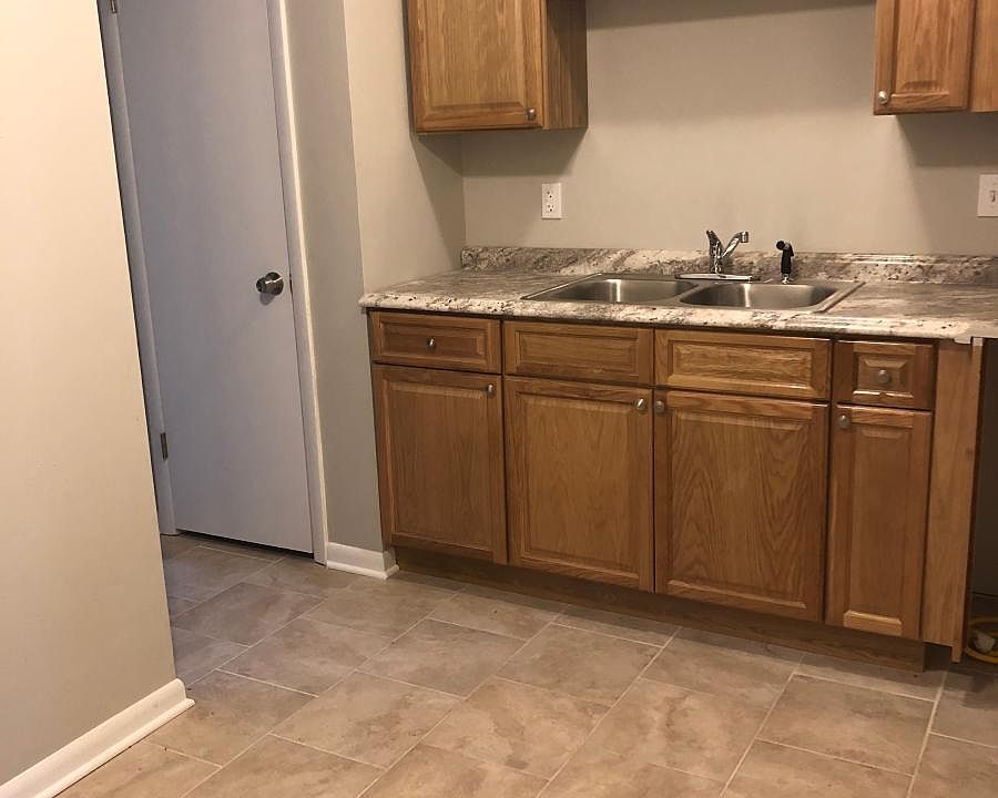 1st image of 345 N 30th St APT 5