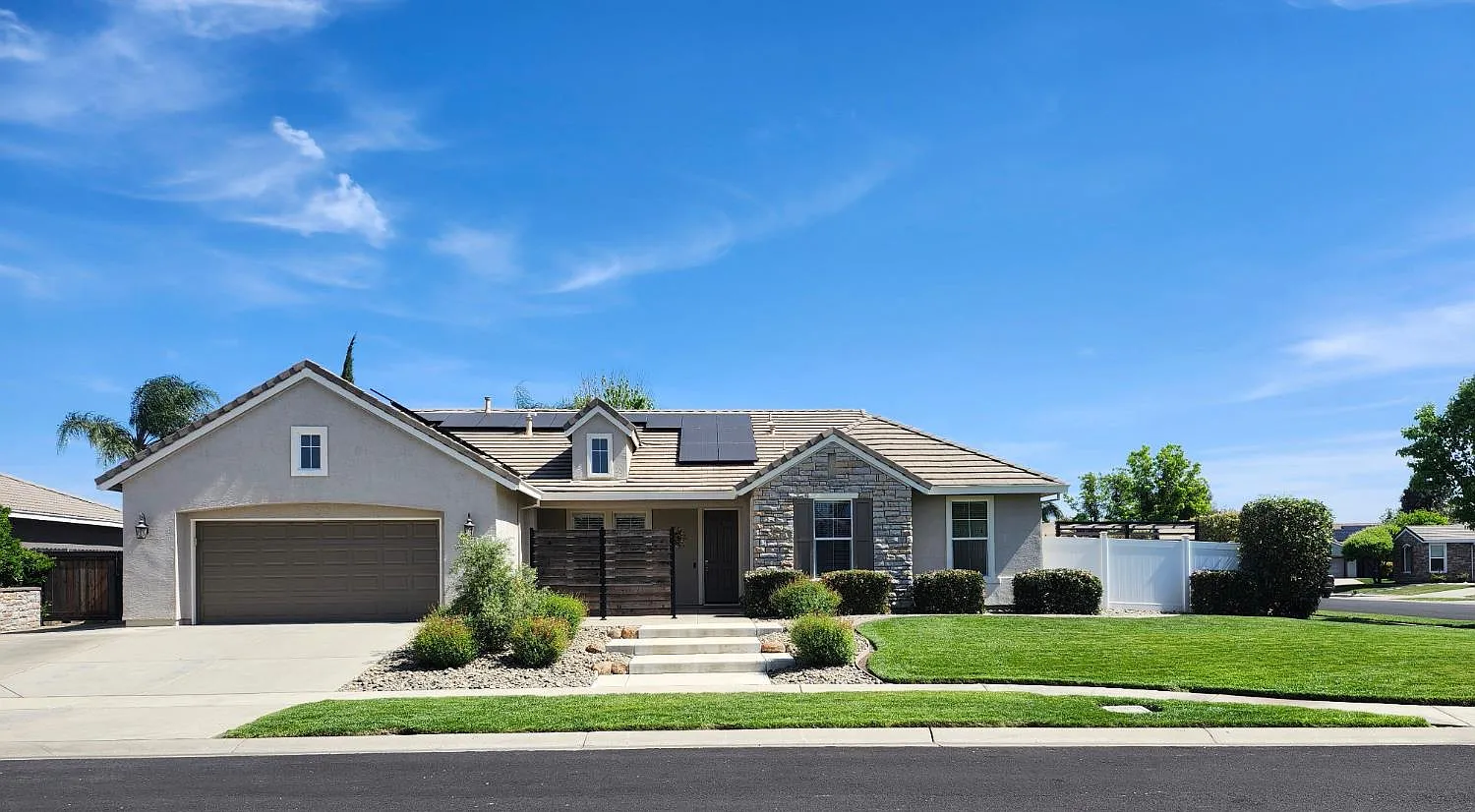 2233 Sheridan Ranch Cir photo 1