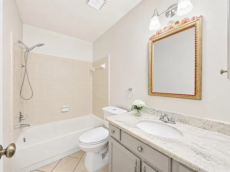 7518 Alcomita Dr — Photo 17