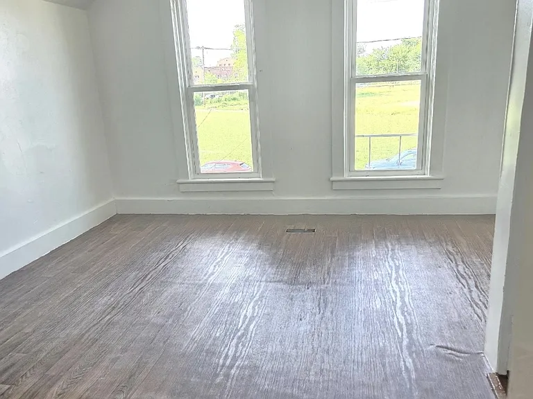 1445 Milburn Ave — Photo 16