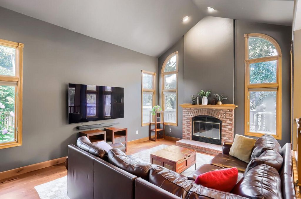 2613 Brownstone Ct