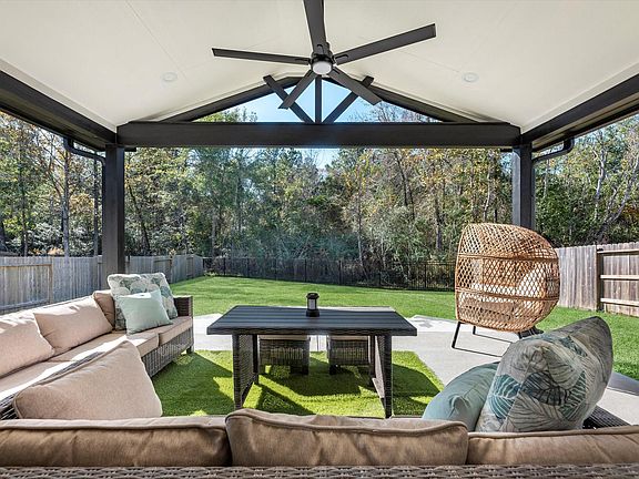 4th image of 132 Stephens Ridge Ln