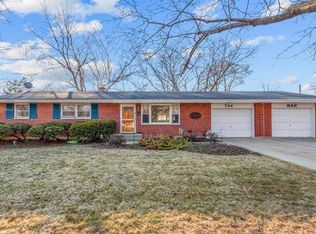 724 Oak St, Geneva, IL 60134