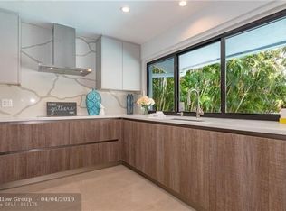 5211 Bayview Dr, Fort Lauderdale, FL 33308